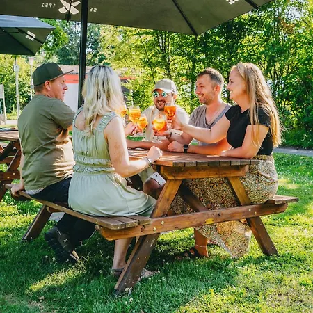 Burgzimmer 6 Naehe Sinsheim - Ruhiger Platz Im Gruenen * ווישלוך